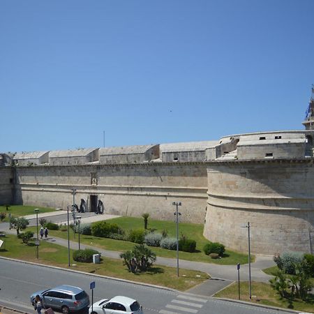 Domus Cavour Apartment Civitavecchia Ngoại thất bức ảnh
